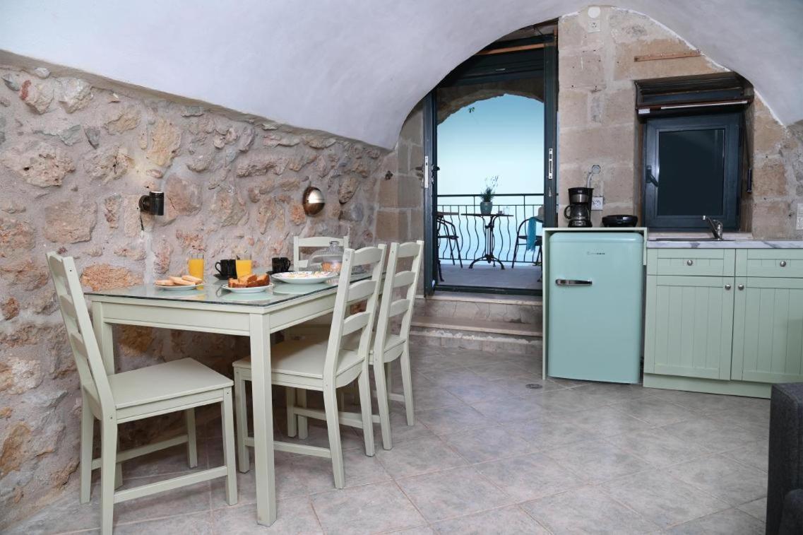 شقة Olga'S House Néon Oítilon المظهر الخارجي الصورة