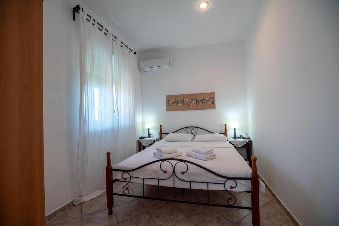 شقة Olga'S House Néon Oítilon المظهر الخارجي الصورة