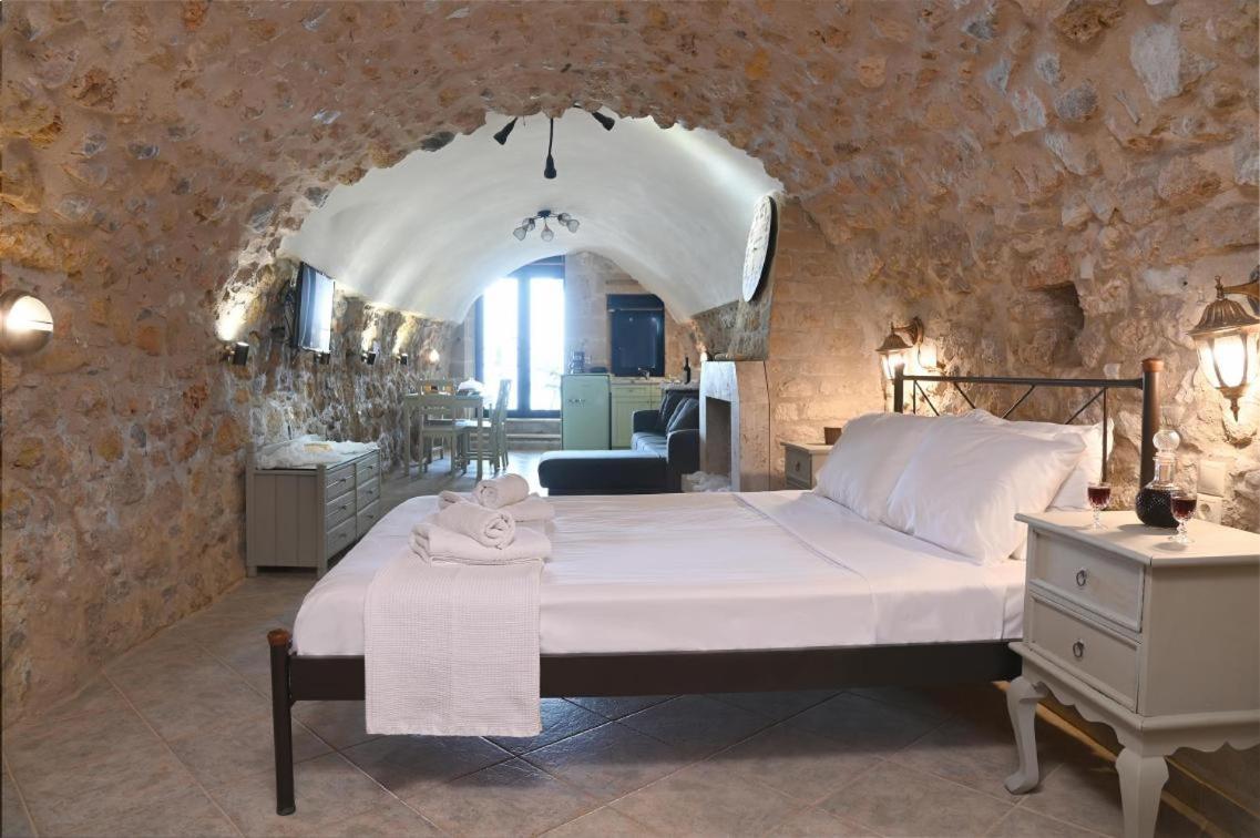 شقة Olga'S House Néon Oítilon المظهر الخارجي الصورة